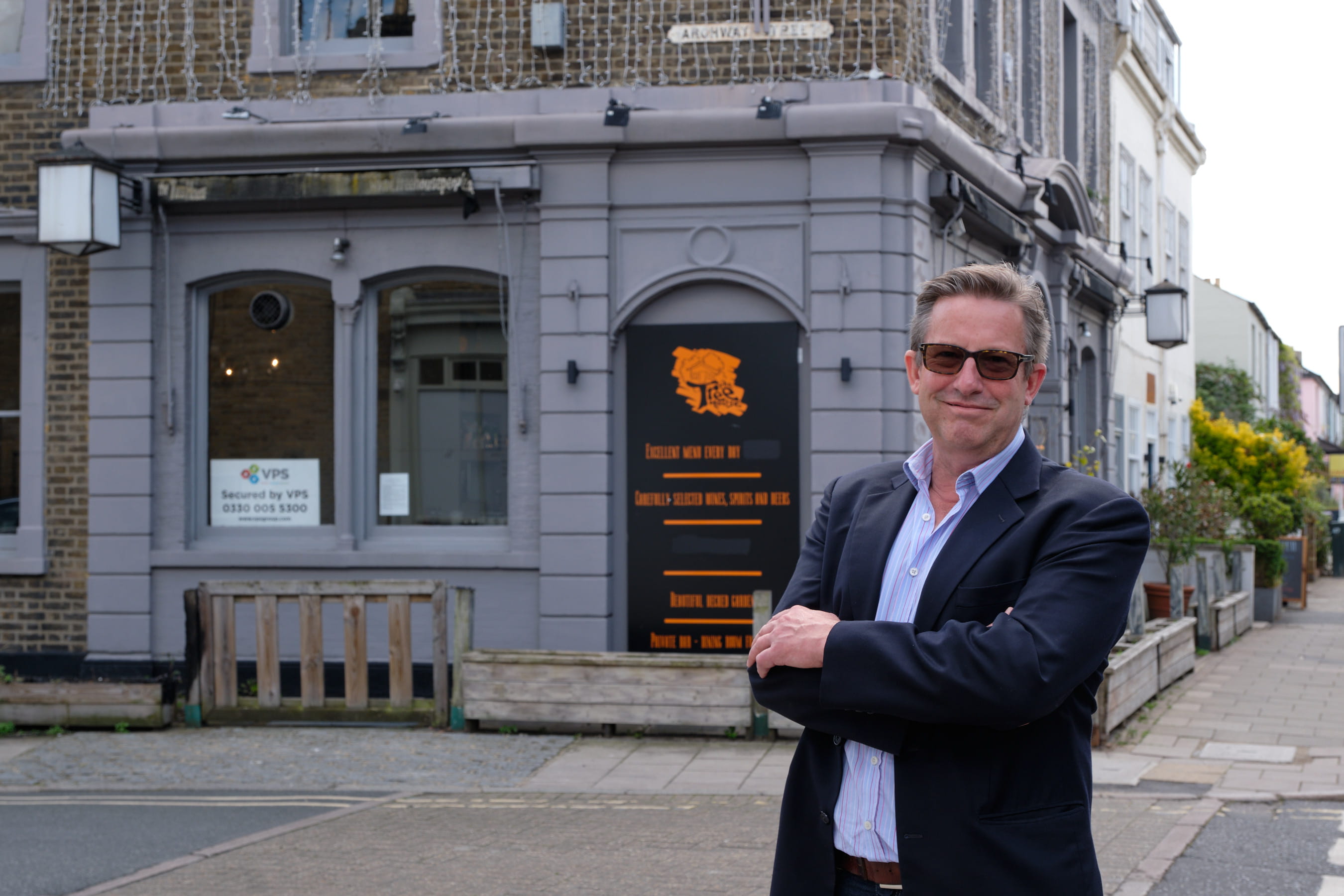 The Crossing, White Hart Lane Barnes, to Open as a New Neighbourhood Pub with Food, Following a £450,000 Investment